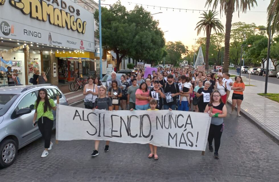 Pidieron Justicia en una multitudinaria marcha por la muerte de Aldana: “mi hija era un ser maravilloso”, dijo la madre