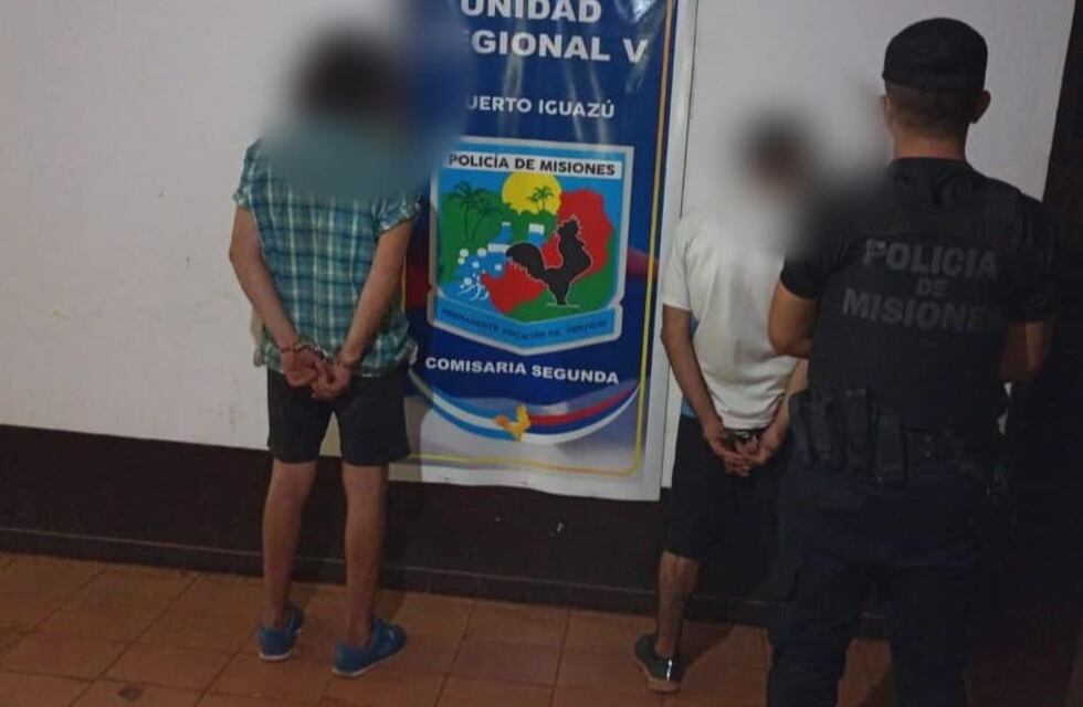 Detienen a dos hombres con dinero en su poder en Puerto Iguazú