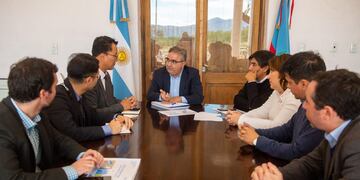 La provincia gestiona la exportación de litio y agroalimentos catamarqueños
