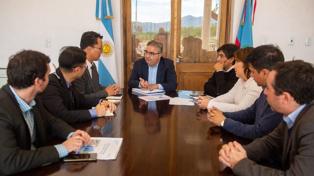 La provincia gestiona la exportación de litio y agroalimentos catamarqueños