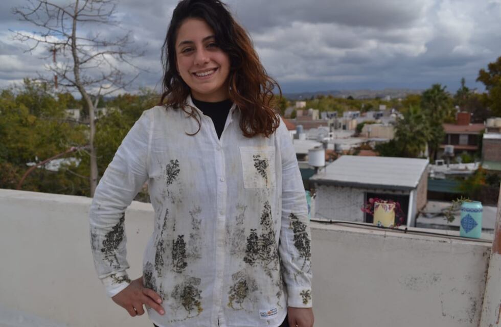 Una lasherina busca reducir la contaminación ambiental mediante indumentaria sustentable