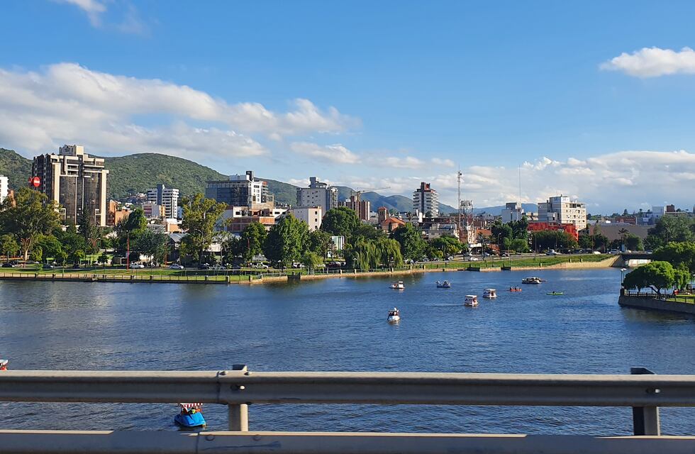 Comienzo de semana en Carlos Paz con sol a pleno y una máxima de 32°C
