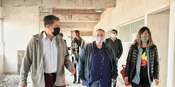 Ediles del Frente de Todos visitaron la escuela técnica de 14 de Julio y Gascón.