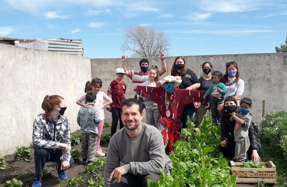 Trabajos del Programa ProHuertas de la Secretaría de Desarrollo Social