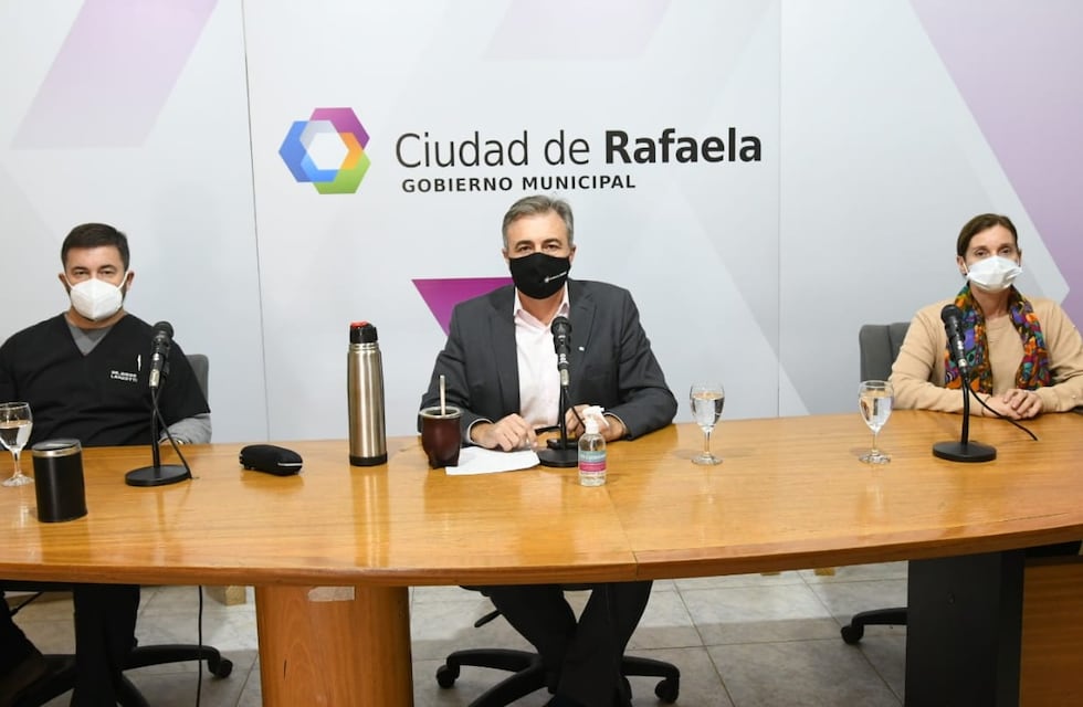 Luis Castellano: “hay que ponerle un signo de pregunta a la presencialidad” en las escuelas y habría más restricciones los fines de semana