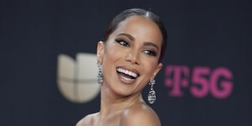 El antes y después de Anitta: reapareció con nuevos retoques estéticos y luce irreconocible