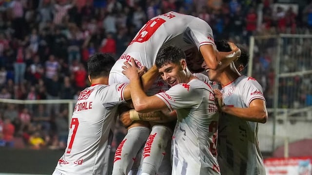 Unión derrotó a Godoy Cruz y se metió en zona de clsaifiación a la Copa Sudamericana.