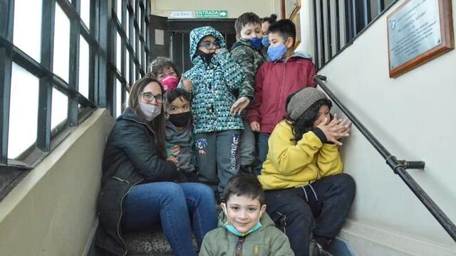 Junto con los niños y niñas, también acompañó la jornada uno de los perros que forman parte de la terapia, “Martin”.