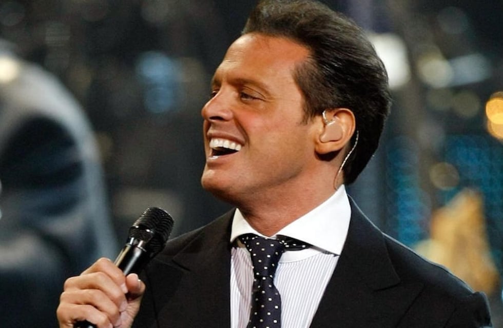 Clásico pero no tan caro: el perfume que no pasa de moda y siempre elige Luis Miguel