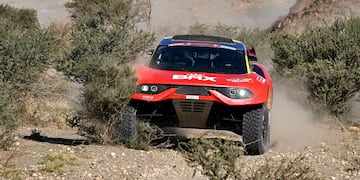 Loeb busca su primer triunfo en el Dakar.