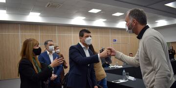 La vicegobernadora, Laura Stratta y la ministra de Salud de Entre Ríos, Sonia Velázquez, recibieron al secretario de Calidad de Salud de la nación, Arnaldo Medina junto a otros funcionarios nacionales.