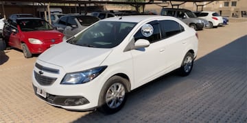 Subastan más de 40 vehículos en Córdoba.