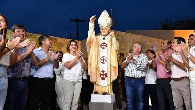 Tiene unos 10 metros de altura