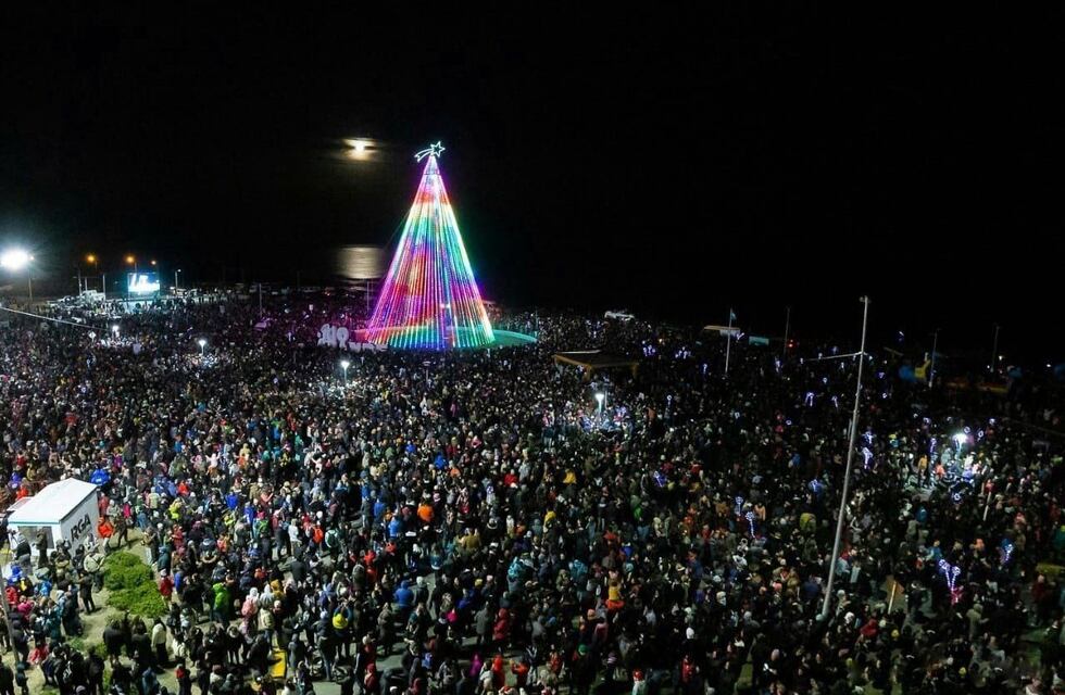 Río Grande: últimos detalles del tradicional “Encendido del Árbol”