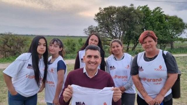 Responsabilidad Social Empresaria. Vía País, Por Todos y Crecer Producciones.