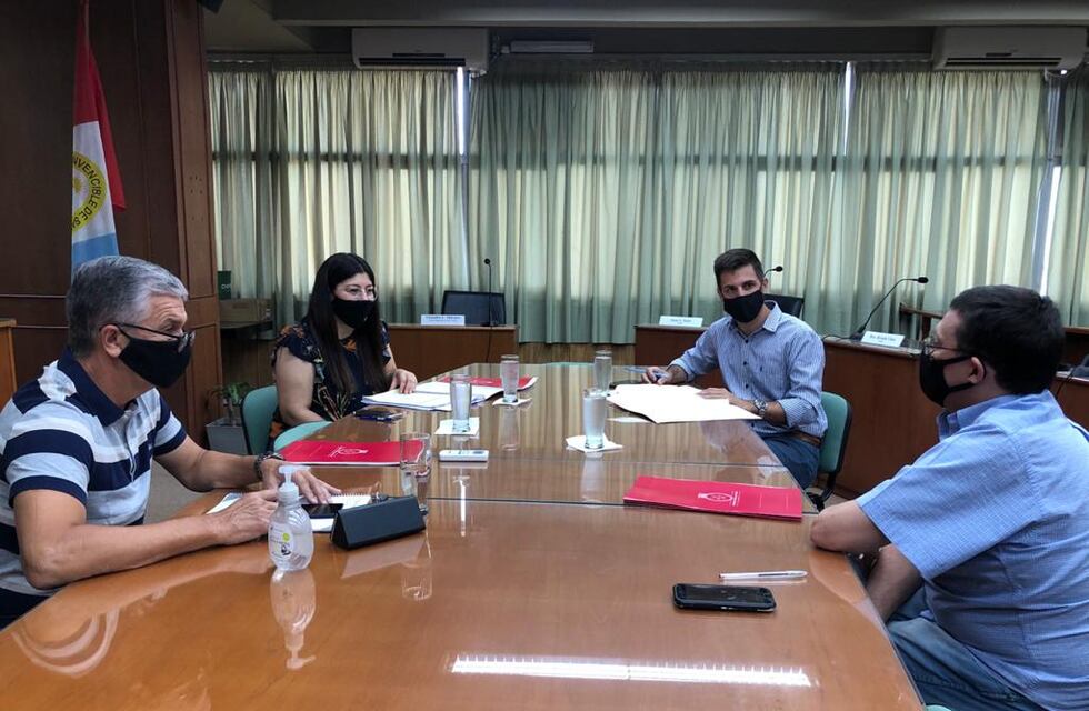 Entregaron la primera auditoría externa al Municipio