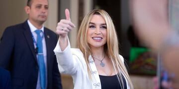 Fátima Flórez se va del país.