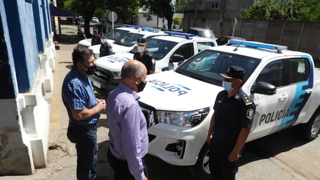 Mariano Uset entregó llaves de camionetas para el Operativo Sol