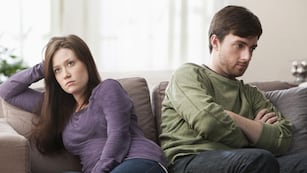 Qué significa que tu pareja evite hablar en los conflictos, según la psicología