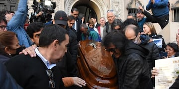 El último adiós a Marciano Cantero, líder de los Enanitos Verdes. / Foto: Mariana Villa / Los Andes