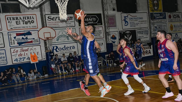 Espora tiene un partido exigente, visita a Barrio Hospital. (Foto: Néstor Franchi).