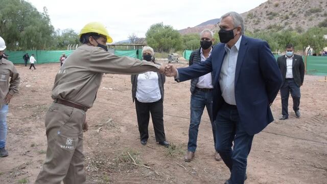 El gobernador Morales visitó el predio donde se levantará la Escuela n° 341 de Hornillos, en la Quebrada de Humahuaca.