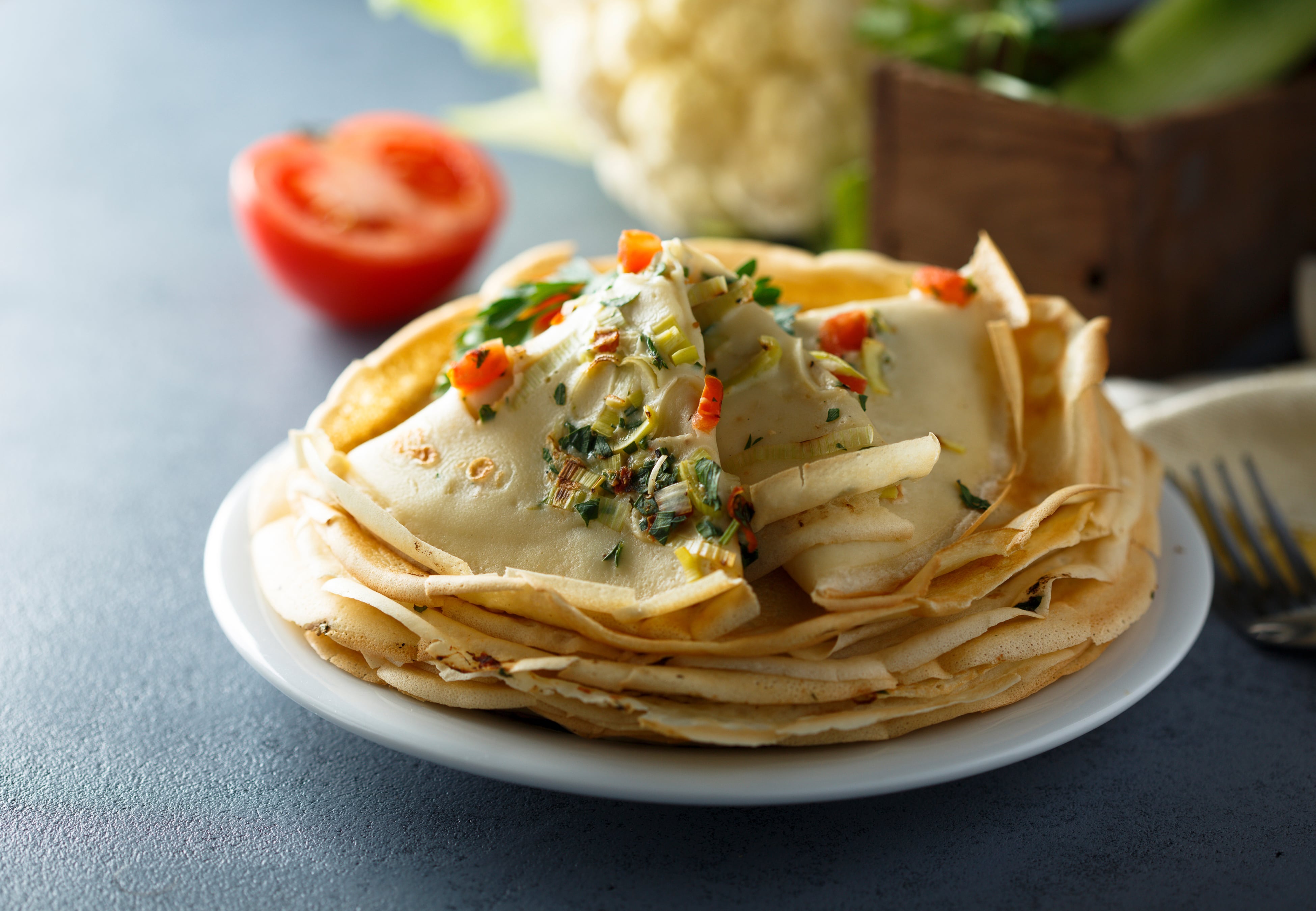 Torre de panqueques salada.