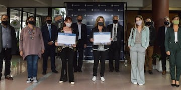 Los distintos "hacedores" de Vendimia que integran la UNCuyo fueron reconocidos por el rectorado por su participación en la película que reemplazó a la Fiesta Nacional. Fuente UNCuyo