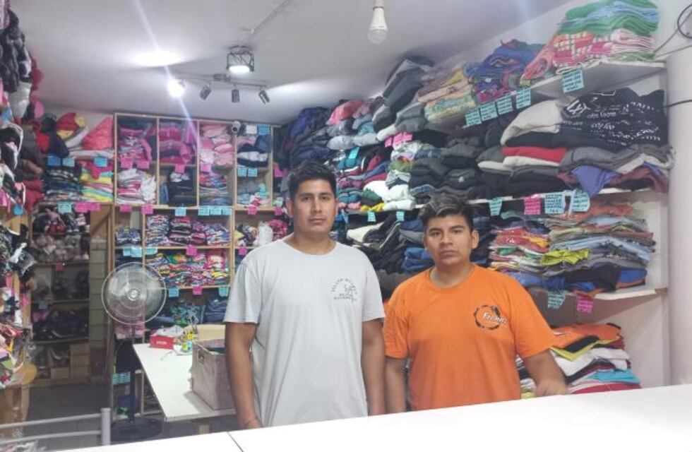 Robo en Córdoba: a punta de pistola, así robaron en un comercio de barrio Villa El Libertador