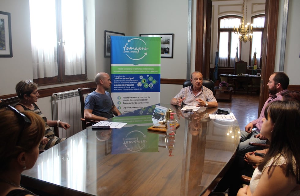 Se entregaron los créditos del Programa Fomepro de Tres Arroyos
