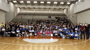 Deportistas carlospacenses fueron reconocidos por sus importantes logros