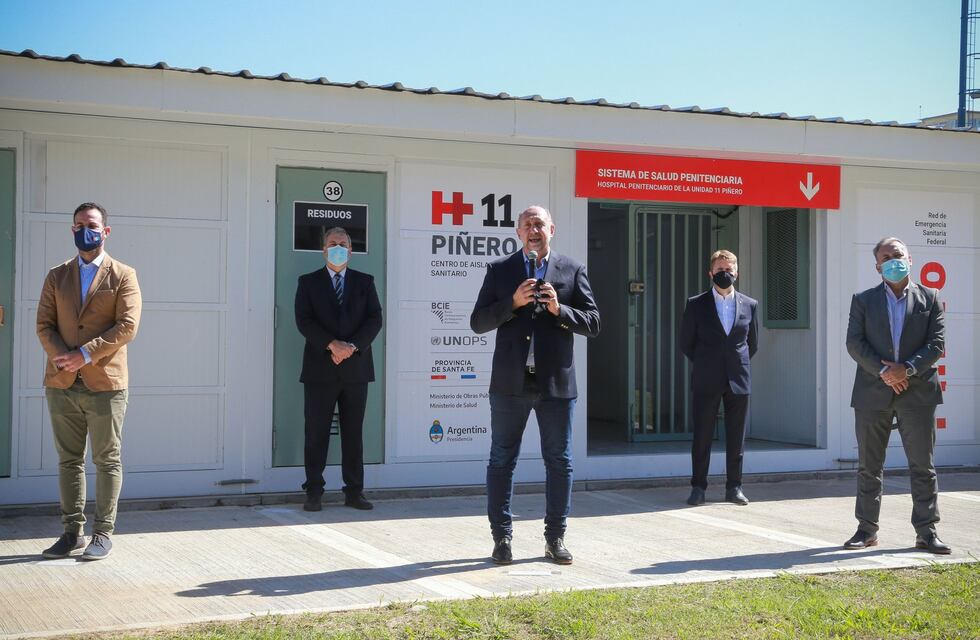 Perotti inauguró centro de aislamiento por coronavirus en la cárcel de Piñero