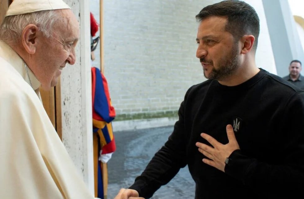 Tras el encuentro con el ministro de Ucrania, el papa Francisco recibió al presidente Volodímir Zelenski