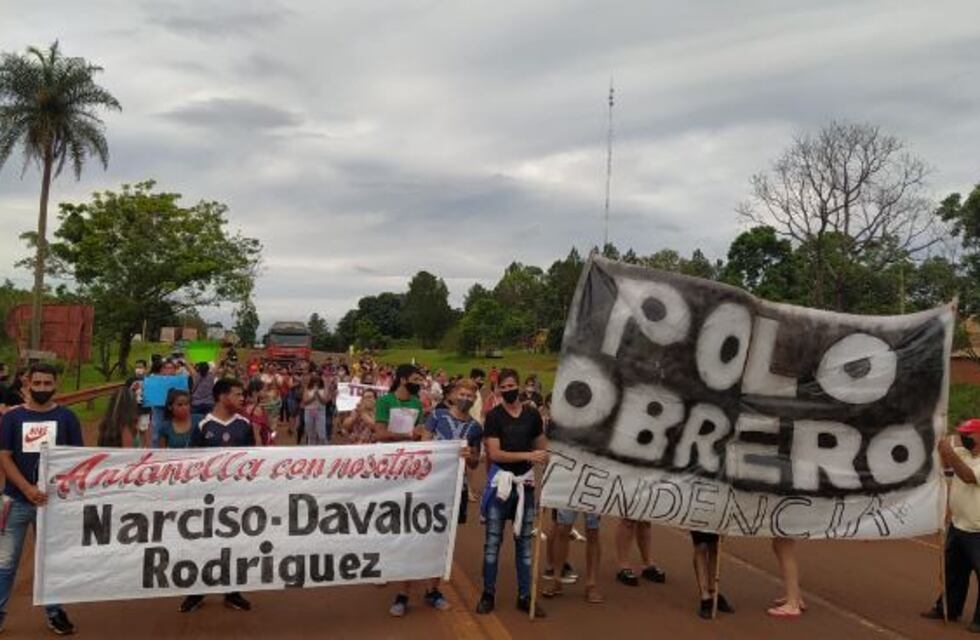 Cortan la ruta nacional 12 pidiendo que restituyan a la niña de 4 años a su familia adoptiva