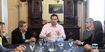 Yanotti y Gasnor reunidos para evitar intoxicaciones por monóxido de carbono.