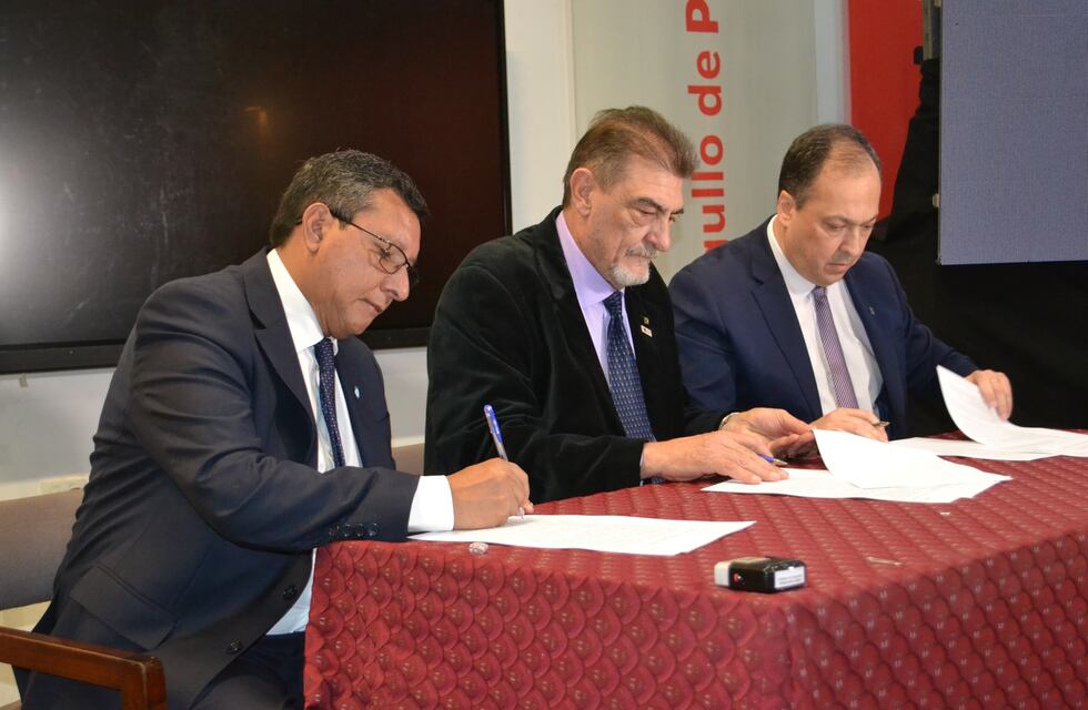 Acuerdo entre el gobierno y la Universidad Tecnológica