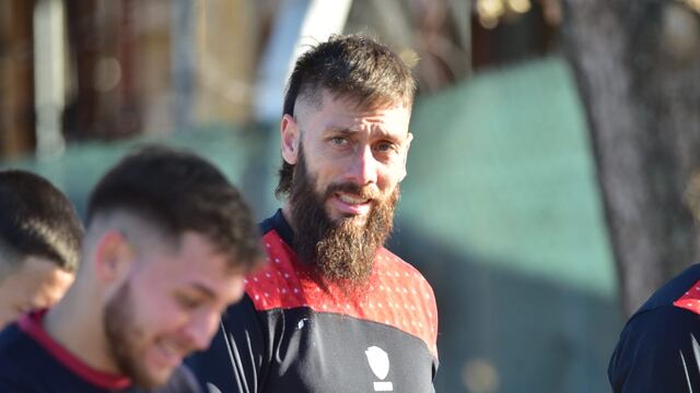 Entrenamiento de Instituto en la Agustina pensando en el cotejo ante Rosario Central. (Ramiro Pereyra / La Voz).