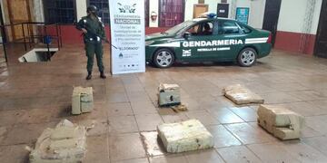 Efectivos de Gendarmería Nacional incautaron casi 200 kilogramos de droga en Colonia Delicia.