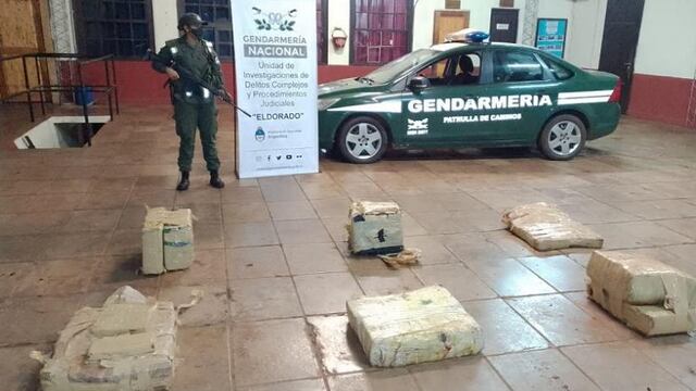 Efectivos de Gendarmería Nacional incautaron casi 200 kilogramos de droga en Colonia Delicia.