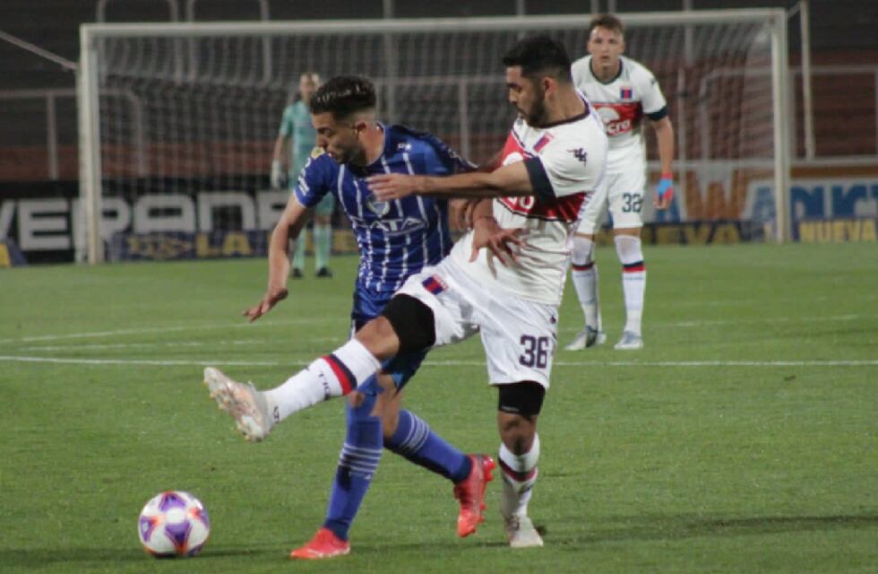 Godoy Cruz y Tigre empataron 1-1 en Mendoza, un punto que no les sirve