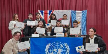 Los alumnos de la EESOPI 3128 "25 de Mayo" participaron del Modelo de la ONU en San Francisco.