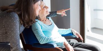 El cuidado y el respeto son claves para reforzar la relación con nuestros adultos mayores.