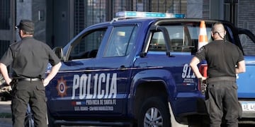 Un oficial y un suboficial de Rosario quedaron detenidos por pedir coimas.