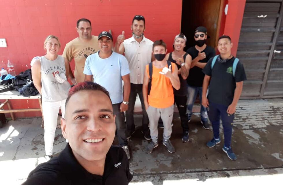Orgullo: lavaderos de autos juntaron más de 100  juguetes para donar
