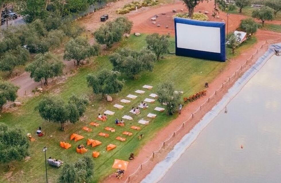 Planazo: el combo de picnic y cine para los jóvenes que nace en Maipú