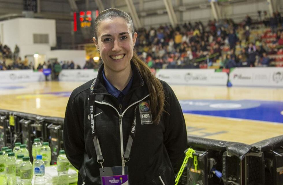 Quien es la villamercedina de corazón que puso su nombre en el arbitraje de básquet nacional