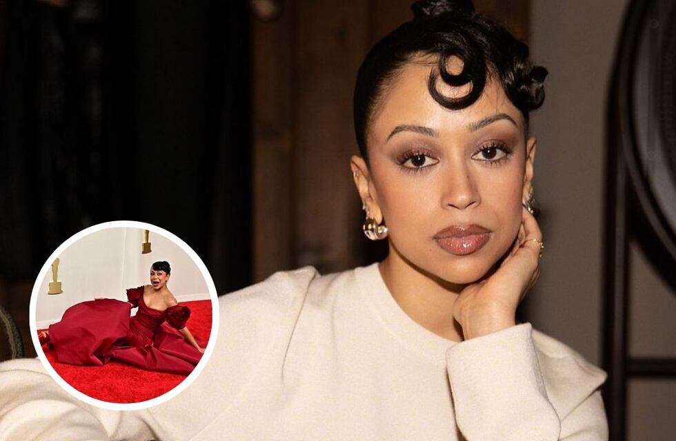 La terrible caída de Liza Koshy en la alfombra roja de los premios Oscar 2024