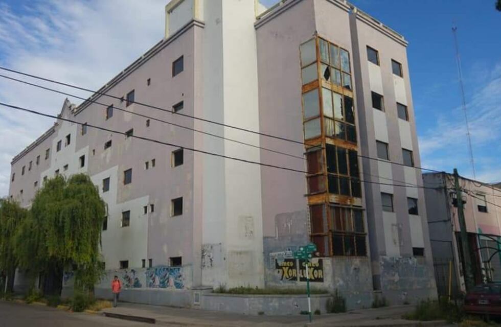 Piden medidas de seguridad en el edificio del ex Sanatorio Punta Alta