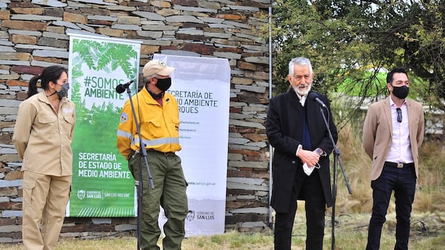 El gobernador Alberto Rodríguez Saá realizó la apertura del Curso Inicial de Combatiente Forestal. Gentileza ANSL
