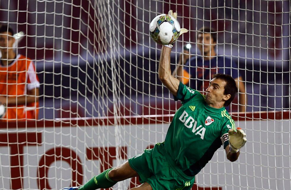 Marcelo Barovero atajó un penal idéntico al que le tapó a Emanuel Gigliotti